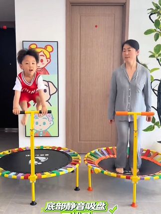 不爱运动长得慢的看过来,一定要多#运动 给孩子入的静音#蹦蹦床 不扰民,承重强,在家里多蹦蹦,每天运动量足足的#儿童运动