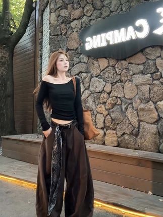 纯色百搭显瘦休闲阔腿裤复古美式韩版高腰时尚宽松设计感#显高显瘦 #爆款热卖中 #面料柔软舒适 l#夏季穿搭 #轻薄透气