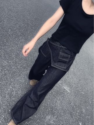“一定要找一个满眼都是你的人,什么事情不用问,他都告诉你,这叫责任,你不需要找他要钱主动给你管,这叫偏爱,你不喜欢的事情,他会改掉,这个是态度,心里有你的人,才会照顾你所有情绪”