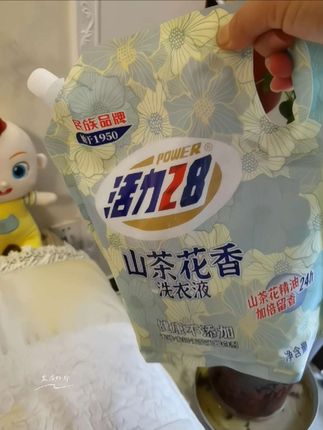 姐妹们,快快快!活力28新品山茶花洗衣液真的好好闻!快薅#活力28洗衣液 #洗护好物#国货之光 #超便宜超划算#洗衣液@巨量千川 @DOU+小助手