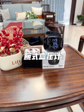 这才是爸妈想要的血压计,操作简单测量精准,字体大高音量播报,充一次电可以用很久#血压计#腕式血压计#超便宜超划算