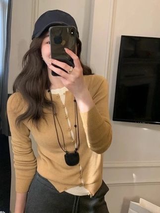 秋季时髦洋外穿气拼接长袖开衫假两件针织衫女设计感毛衣外搭上衣#开衫 #针织开衫 #假两件 #针织毛衣 #休闲减龄穿搭