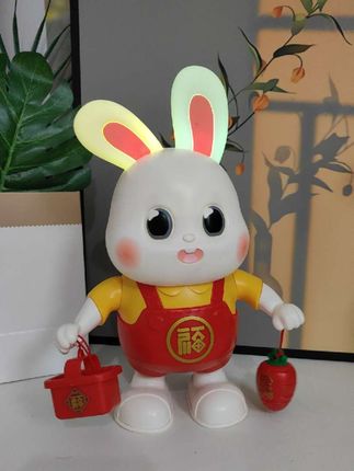 快给宝宝安排上这个会唱歌跳舞的#小福兔 让宝宝追着玩练习抬头和追视,还会讲故事#宝宝玩具 #小兔子玩具 #哄娃神器 #练习抬头玩具