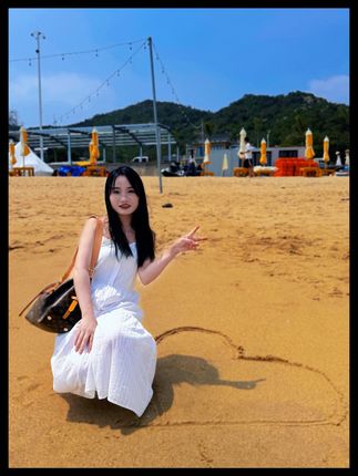#海边的风 保持热爱,奔赴山海;,保持温柔,拥抱人海”