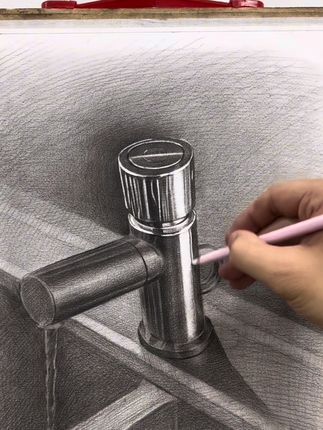 不锈钢提亮质感 橡皮笔使用下的画面感,提亮修型#画画#绘画#素描#美术生#零基础学画画