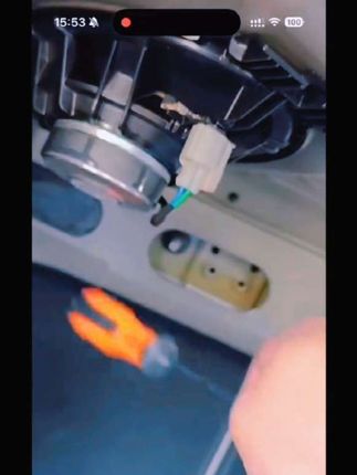 刚提君越的车友看看后备箱是不是也这样?噪音大不美观,装上隔音棉 隔音降噪又美观#新君越 #每天一个用车知识 #后备箱隔音棉