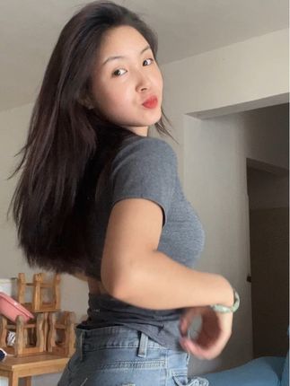 你是不是喜欢我呀?为什么每次看着我都那么的痴迷?