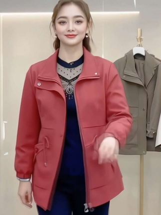 #随时随地标记一下#这件中老年风衣外套不仅好看,还特别实用,可以轻松搭配各种衣服裤子,而且它的面料很好,穿上后很舒服,无论是上班还是逛街的时候都能穿它,喜欢的朋友别犹豫了。#时尚潮流百搭风衣#春秋穿搭@DOU+小助手