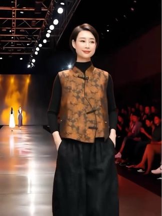 #高端女装 #气质女人 #女性穿搭 #国风新时尚