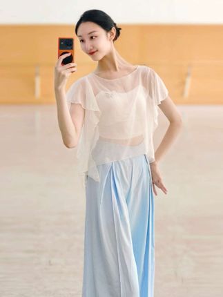 新款古典舞飘逸纱衣舞蹈练功服#舞蹈服装 #练功服 #演出服 #舞蹈班服 #好身材练