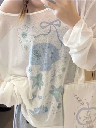【人鱼旋律】贝壳印花罩衫宽松长袖斜肩上衣慵懒风insT恤女#今日穿搭 #夏日穿搭 #甜美穿搭 #时尚感穿搭 #辣妹穿搭 @DOU+上热门 @DOU+小助手