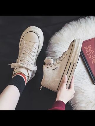 冬天穿这双鞋子简直太舒服了,保暖效果很好,防滑的大棉鞋#休闲穿搭 #每日穿搭look #百搭鞋子 #秋冬必备 #我的11必买清单