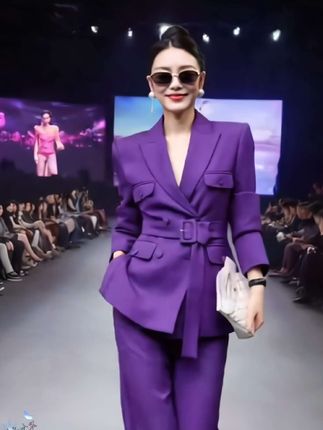 #高级感穿搭 #优雅气质 #时髦穿搭 #职场穿搭 #套装穿搭