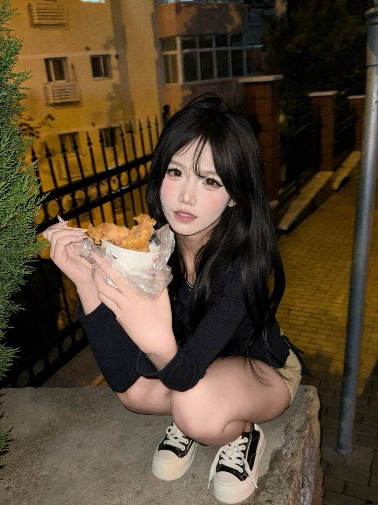 “某天你也会为了哄她 跟她说从来没有爱过我”#与我无关