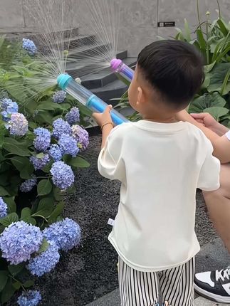 #玩水的季节 #水枪 #烟花水枪