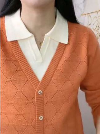 秋季针织假两件上衣女洋气时尚外穿翻领毛衣妈妈显瘦秋冬季打底衫#秋季针织假两件#时尚洋气#妈妈装翻领毛衣#秋冬打底衫
