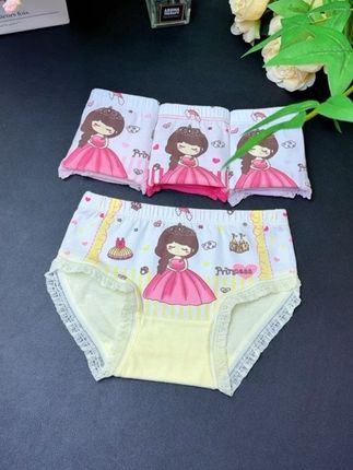 天凉了,女儿的内裤我给她换成了纯棉的!#面料柔软舒适 弹力大不夹屁屁不卡裆,一组4条 #便宜又好穿 #母婴好物 #秋冬穿搭 #秋天第一杯琥珀流光