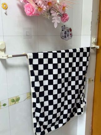#收纳整理 #吸盘伸缩毛巾架 #伸缩毛巾杆 #吸盘毛巾杆 #拖鞋架