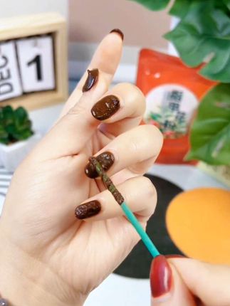 #自己在家做美甲 植物研磨不伤指甲不然肉肉,#夏日必备 #一年四季都能染指甲花粉染指甲 #指甲花