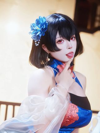 喜欢我这款 只能说明你有眼光 #建武cos #碧蓝航线 #旗袍 #cos