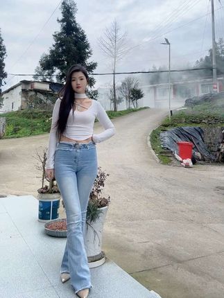 哑巴新娘都出DJ版了,还有什么是不能释怀的#随拍 #牛仔裤