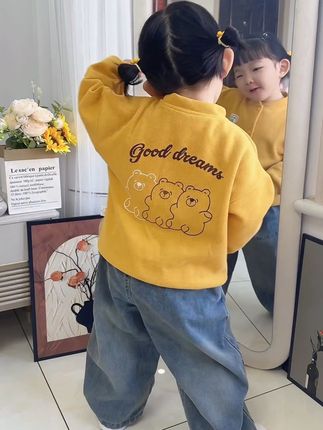巨软糯!天凉了这种#针织开衫 巨实穿,孩子上学穿也方便,闭眼冲款! #春款上新 #面料柔软舒适