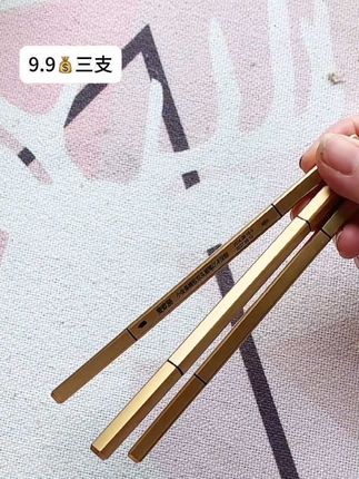 小金条眉笔,轻轻一画好上色自然高级感满满#眉笔 #小金条眉笔 #画眉毛 #眉毛教程 #眉笔推荐