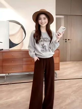 #卫衣穿搭 #秋冬穿搭 #显瘦穿搭 #百搭卫衣