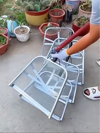 有了这一把筛土分离铲,千活再也不用 弯腰了