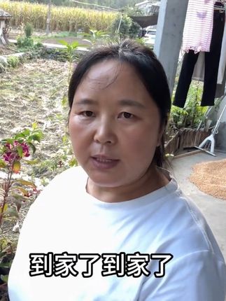 好久没回老家了小十一放假,幺妹一家回去耍两天走之前把床单洗了