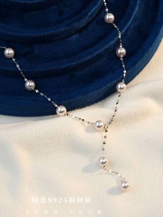 #项链 这条项链真的太美了!曼塔紫珠如夜空中最亮的星辰,闪耀着迷人的光芒,每一颗都仿佛有着魔力,能让你瞬间沉醉其中。如果你也喜欢这种别致又璀璨的配饰,那就赶紧入手吧!#强烈推荐 #首饰分享 #项链推荐 #美出高级感