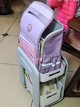 #上热門话题🔥🔥🔥 宝妈必备的滑轮收纳盒!能装下孩子的书、书包和文具,带轮移动超方便,还特省空间,告别凌乱#收纳整理 #收纳 #万万没想到 #小推车置物架
