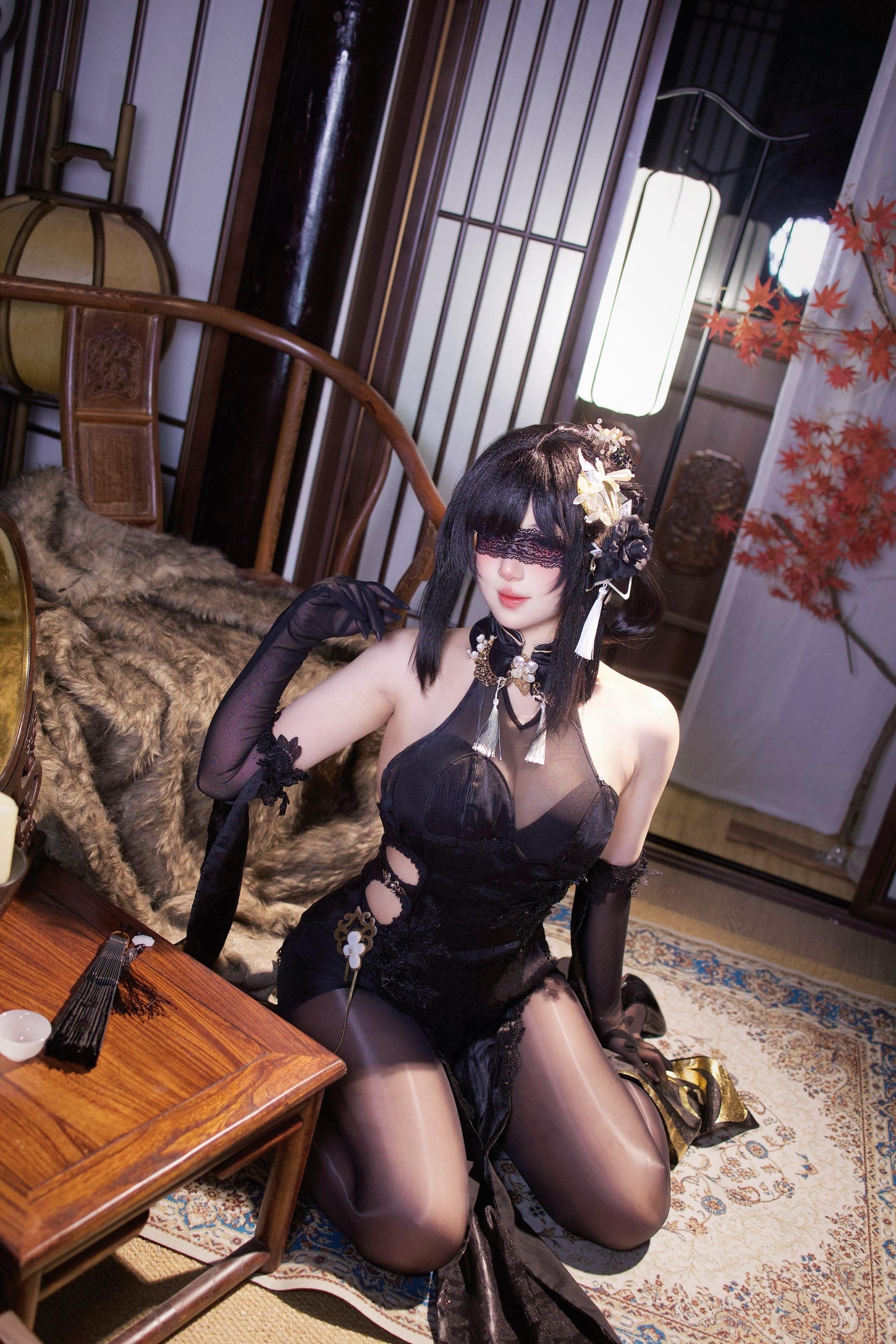 镇海-奇奢华苑。#cos正片 #cos #碧蓝航线 #碧蓝航线cos