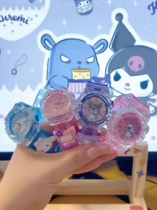 #创作灵感 孩子喜欢的库洛米手表来了,闪闪发光的,特别好看!不仅颜值高,功能也很多,轻轻一按就能发光,#孩子的快乐很简单 #好物推荐🔥 #手表推荐 #孩子喜欢的库洛米
