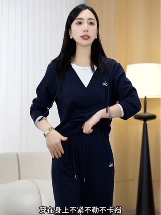 假两件卫衣套装女秋2025年新款时尚女装跑步休闲运动服长袖两件套#显瘦穿搭 #显瘦遮肉 #运动服套装 #休闲套装 #跑步运动服