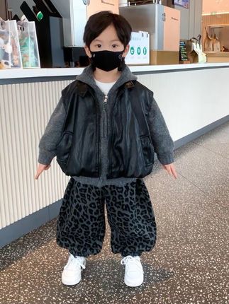 挖到一款超适合幼儿园穿搭韩系三件套男宝女宝都可以穿也太省妈了 #谁穿谁好看 #高品质童装 #萌娃穿搭 #每日童装穿搭分享 #潮酷穿搭