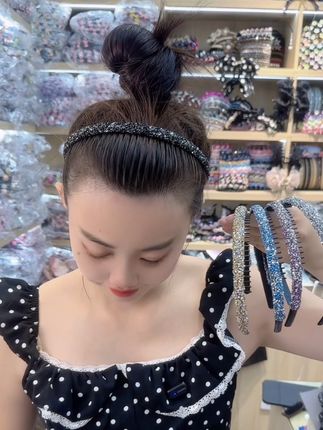 #夏日清凉发型 #网红发饰 #碎发整理
