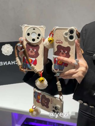 蛙趣~这个毛球小熊🧸手机壳也太可爱啦!好朋友凭咱俩的关系你会给我买的对吧!#这个手机壳真的长在我心巴上了 #爱了爱了 #阔爱炸了 #少女心爆棚 #快分享给你的好友