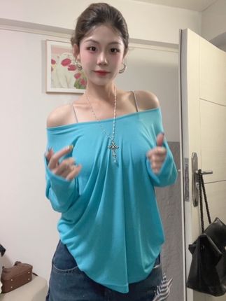 你们要的闪闪十字架项链给你挂车车啦 #今天穿什么 #ootd穿搭 #穿衣显瘦 #项链 #休闲舒适