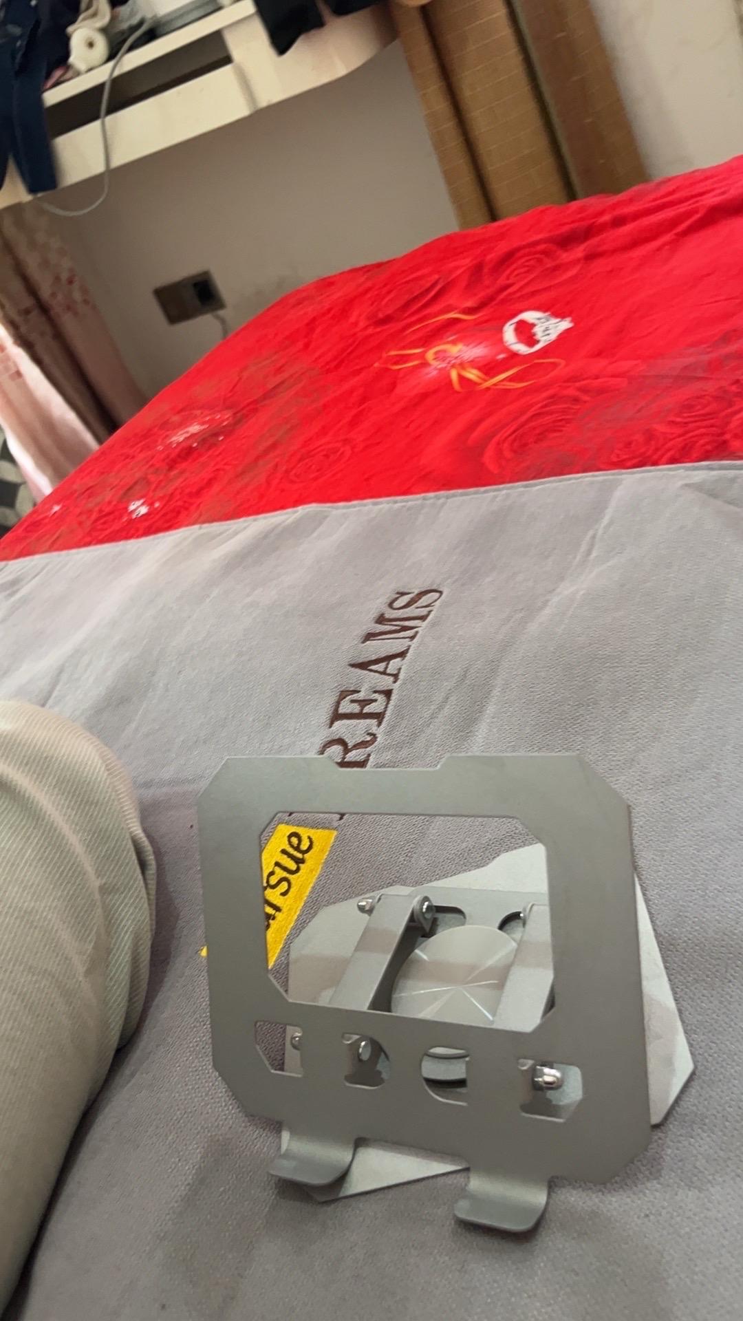 尺寸贴合:好 简直太贴合了 外观设计:好 保护情况:好 材质手感:好 这款手机支架太绝了材质手感一绝#我在抖音买买买
