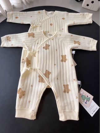 新生儿夹棉保暖连体衣,品质特别好,母婴A类纯棉无骨的面料,柔软亲肤又保暖#待产包必备 #孕期囤货 #婴幼儿服饰 #母婴好物