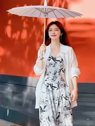 时尚连衣裙女夏季新款洋气显瘦冰丝防晒衬衫搭配吊带裙子两件套裙#高级感穿搭 #穿搭 #显瘦减龄#洋气减龄#谁穿谁好看