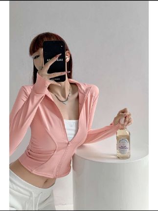 巨显瘦瑜伽服运动速干形专业运动普拉提绝美健身服收腰显瘦短外套#速干衣 #瑜伽服 #运动穿搭 #日常穿搭 #健身穿搭