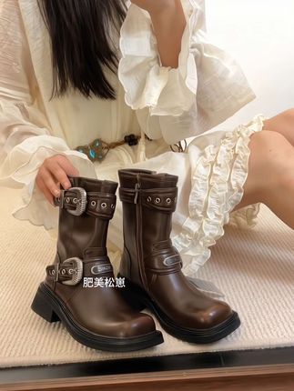 西部狂野风!你很机车诶!#鞋子控 #学院风穿搭 #靴子的搭配#短靴 #靴子控