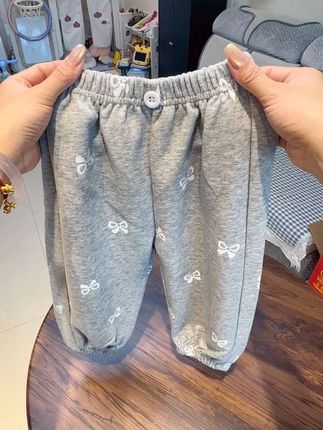 巨高品洋气百休闲卫裤~宽松版型胖瘦宝宝都能穿~有码闭眼入!#高品质童装 #面料柔软舒适 #超便宜超划算 #萌娃穿搭 #女童穿搭