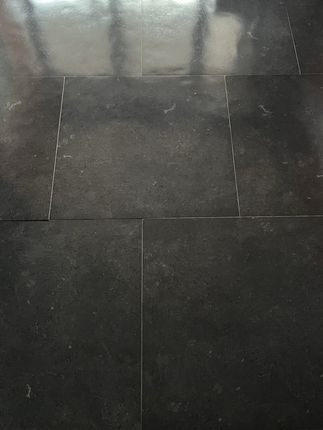 太和殿金砖都是历史的见证者,石英金砖以1比1复刻的方式,走进我们的生活,带来一份别样的古老韵味。#历史韵味 #走进生活 #韵景古建 #石英金砖 #金砖