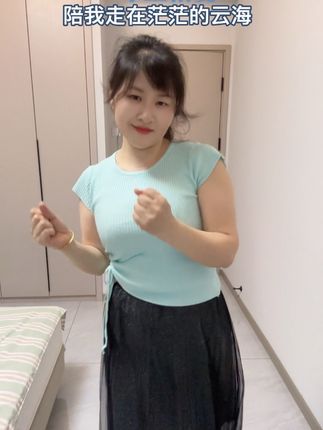 人只有对自己喜欢的东西,才格外用心,所以态度就是,答案…#一学就会系列 #简单易学 #零基础学舞蹈 #今生相爱