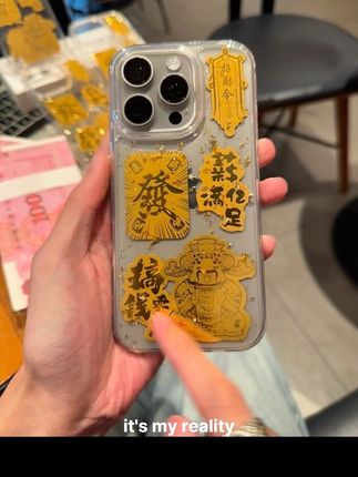滴胶金箔发财壳。超有寓意,爱了爱了!#手机壳控 #这个手机壳真的长在我心巴上了 #高级手机壳 #新手机壳 #强烈推荐