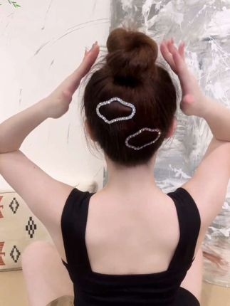 #碎发整理 #碎发夹好用又好看 #云朵发夹 #发夹 #后脑勺碎发发夹推荐