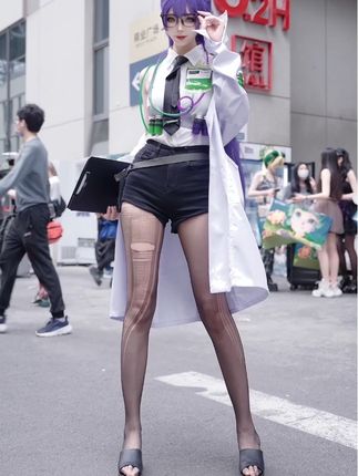 #完美身材 #你要怎么抵抗我 #大长腿 #御姐 #cos